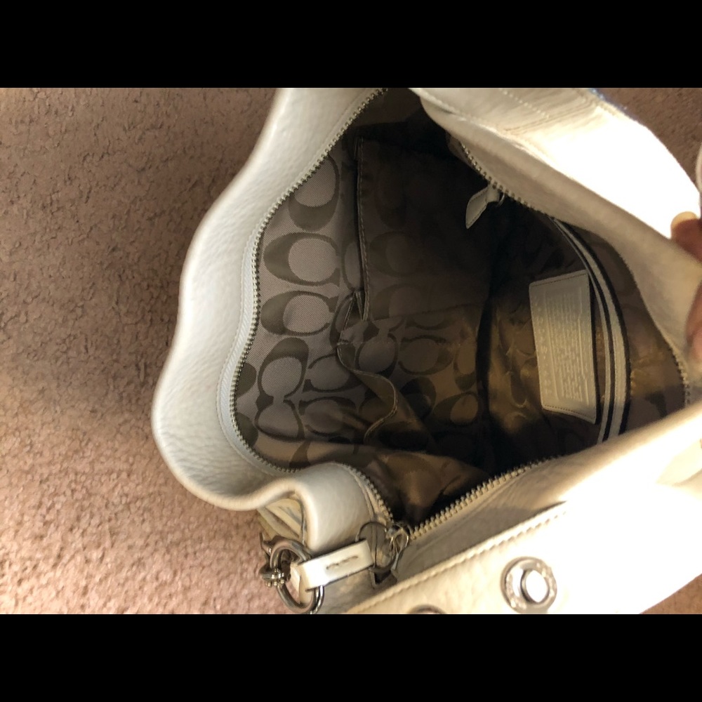 Authentic Coach bag - Picture 3 of 6